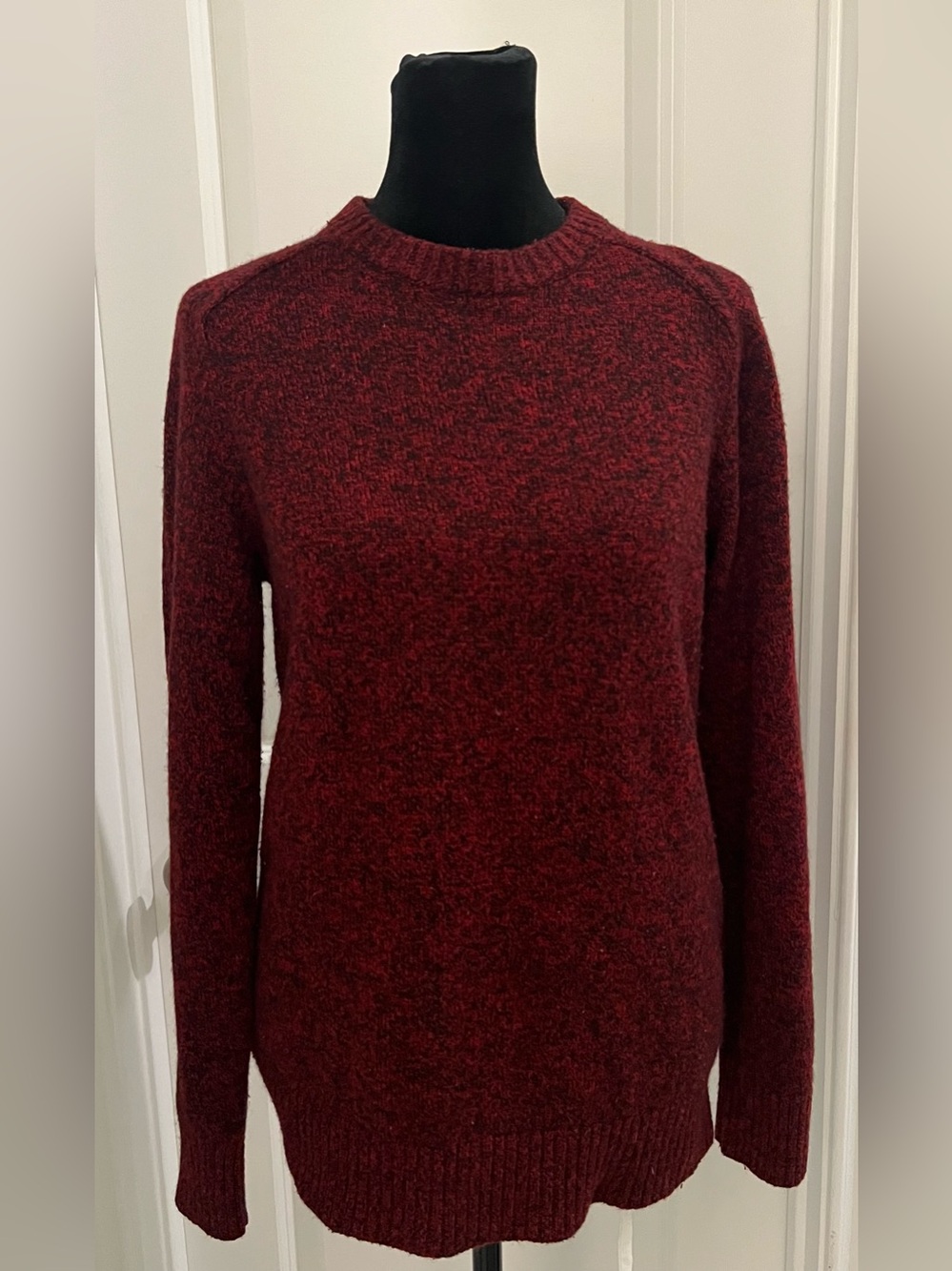 H&M Burgundy Maroon Knit Crewneck Sweater Women’s Small